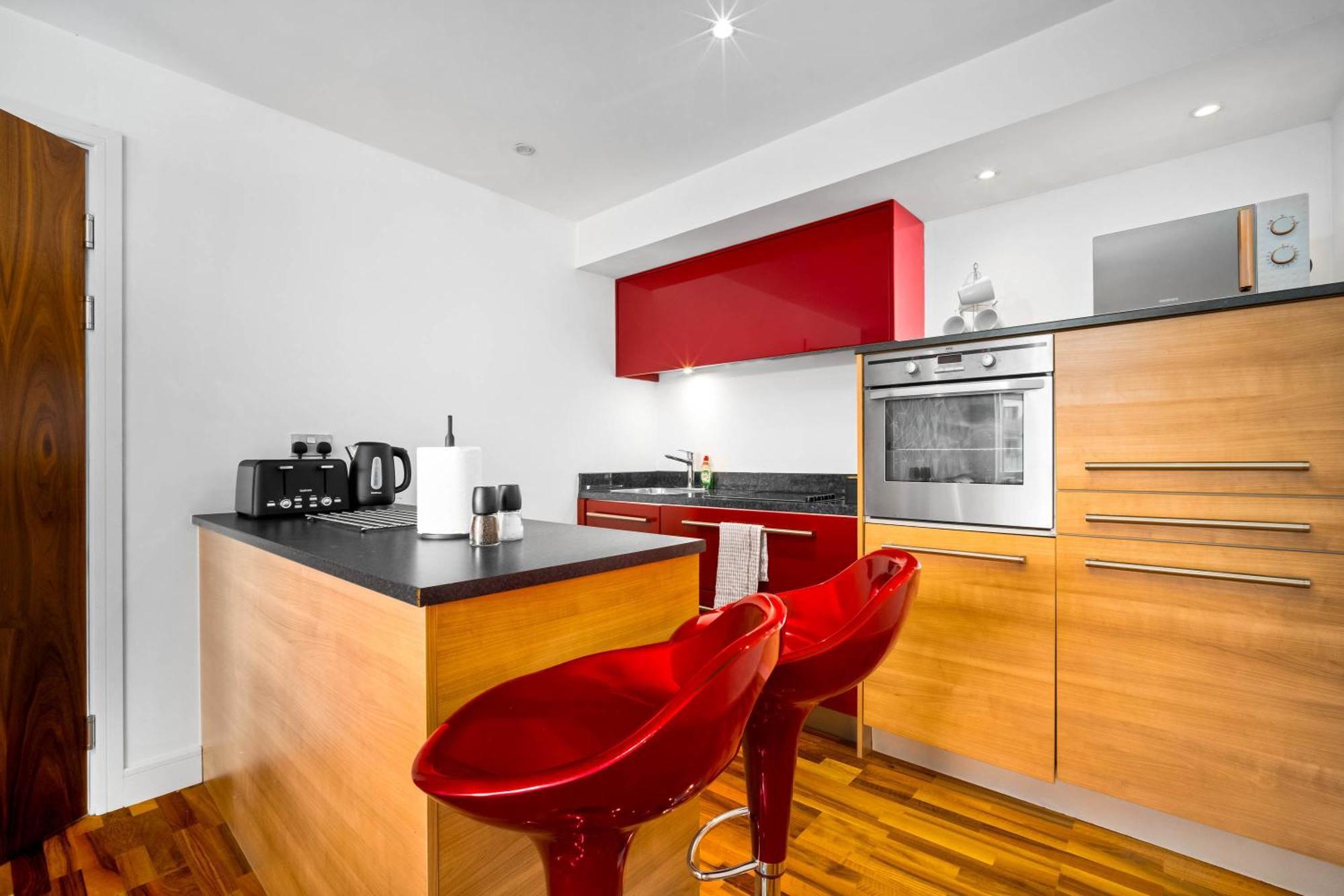 Spacious 2 Bed Apartment And Free Parking Бирмингем Экстерьер фото